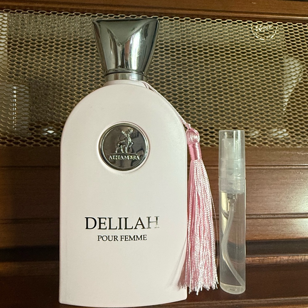 Lattafa Maison Alhambra Delilah 5ML Sample – Decanted Perfume
